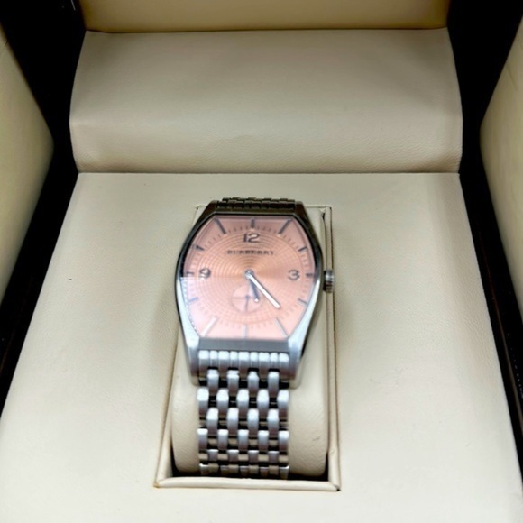 Vintage Burberry ladies watch. EUC box and original paperwork. Stainless band main image 4